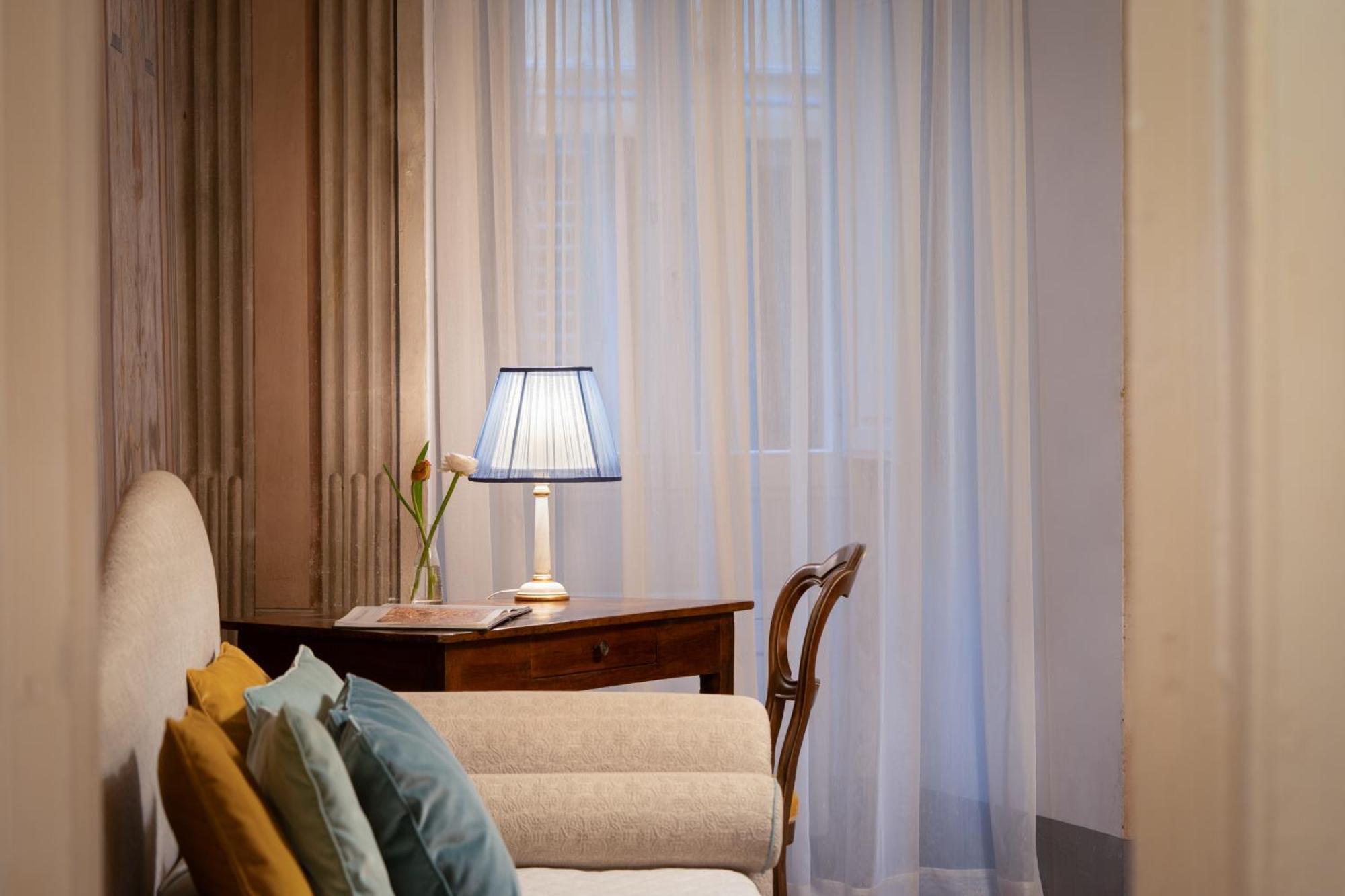 Piazza Pitti Palace - Residenza D'Epoca Bed & Breakfast Florence Ngoại thất bức ảnh