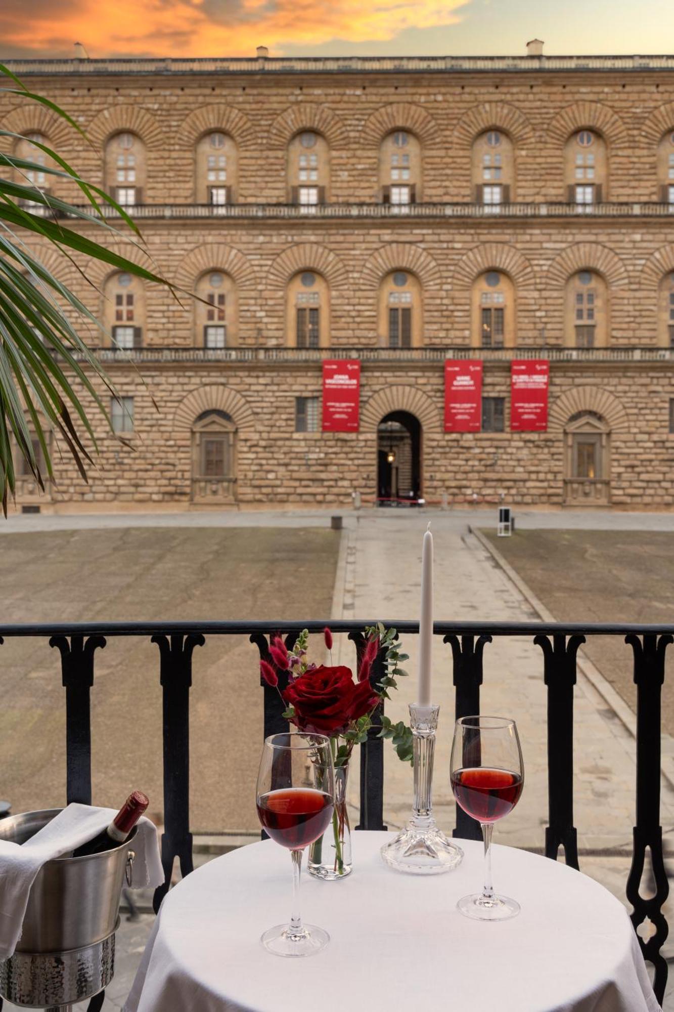 Piazza Pitti Palace - Residenza D'Epoca Florence Ngoại thất bức ảnh