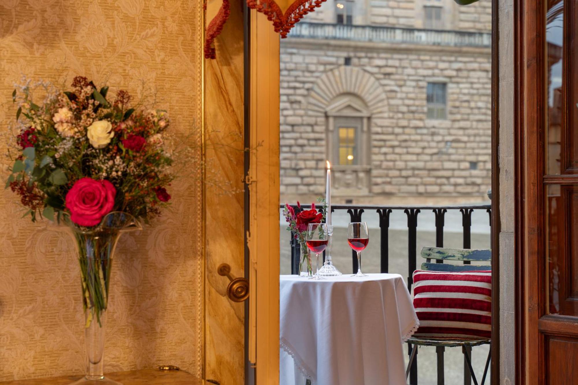 Piazza Pitti Palace - Residenza D'Epoca Bed & Breakfast Florence Ngoại thất bức ảnh