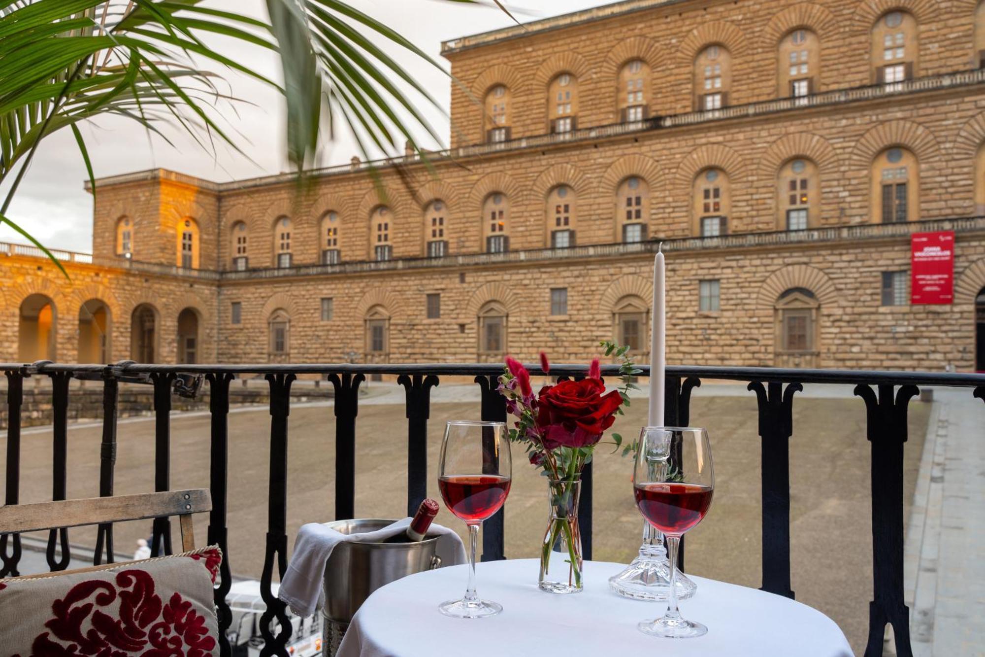 Piazza Pitti Palace - Residenza D'Epoca Bed & Breakfast Florence Ngoại thất bức ảnh